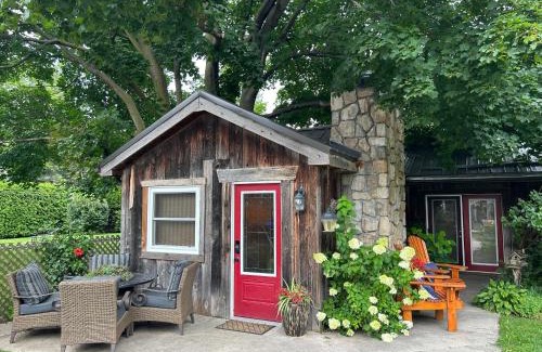 Nottawa House | Cozy Guest House close to Wasaga Beach & Blue Mtn