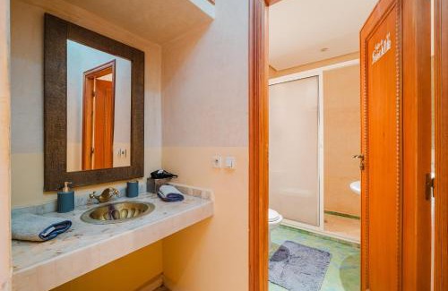 Camp El Ghoul Apartment | Cozy Hideaway - Résidence Dyar Alkheir