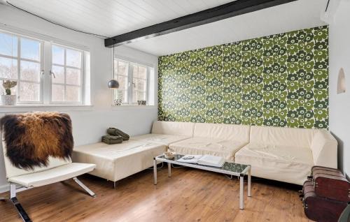 Horne House | Cozy Home In Faaborg With Kitchen