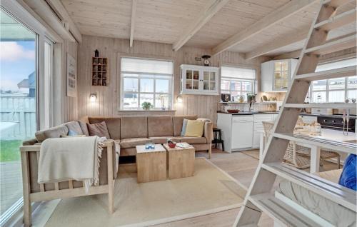 Hasmark Strand House | Cozy Home In Otterup With Wifi