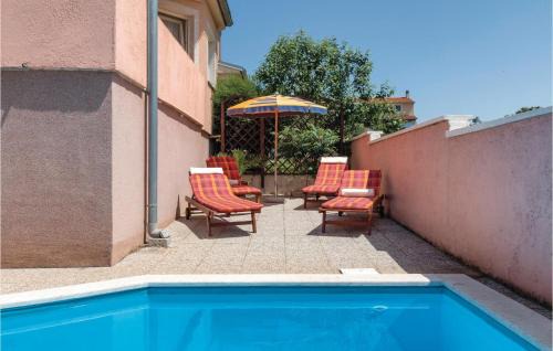 Sikici House | Cozy Home In Pula With Kitchen