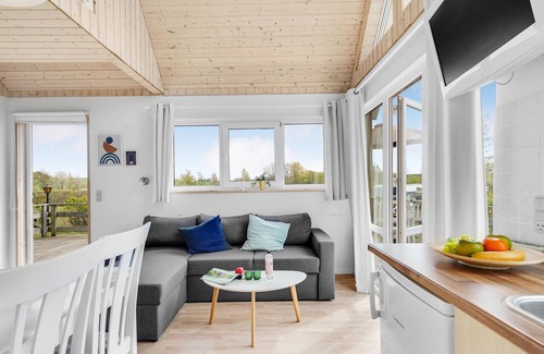 Tranekaer House | Cozy home in Tranekær with kitchen