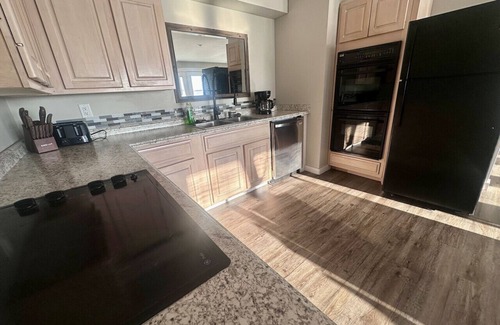 Au Gres Apartment | Cozy Home on Lake Huron II