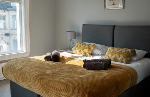 Great Yarmouth House | Cozy House with Modern Garden