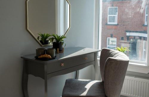 Great Yarmouth House | Cozy House with Modern Garden