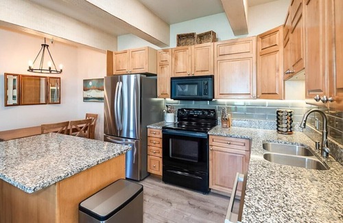 Ketchum Condo | Cozy Ketchum Condo - Walk to Everything!