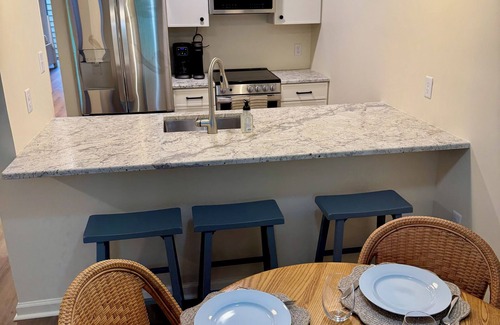 Dodds Addition Apartment | Cozy Lake-View Retreat Near Beach, Trails and Bay between Rehoboth and Dewey