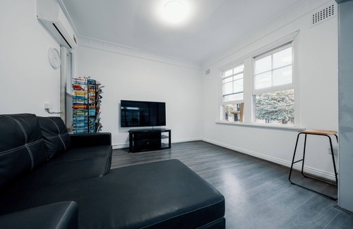 Woolloomooloo Hotel | Cozy M Hostel