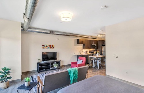 Lawrenceville Apartment | Cozy + Modern Studio in the Heart of Lawrenecville