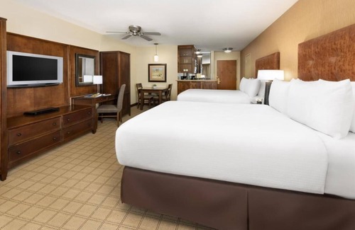 Crested Butte Hotel | Cozy Mountain Retreat w/Balcony & Stellar Ski-In/Ski-Out Access