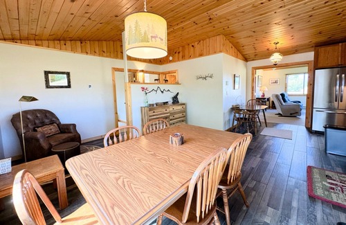 Hastings Farm House | Cozy Mountain Retreat w/Hot Tub, A/C + Teton Views