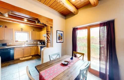 Taos House | Cozy Oasis Near Taos Plaza w/Private Backyard & Grill - Drive to Ski Valley