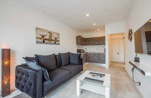 Militari Apartment | Cozy Penthousestudio Cityview W12