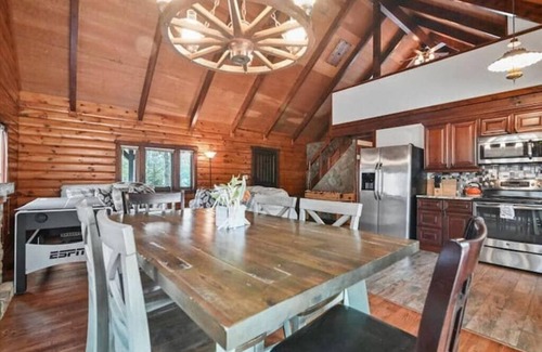 Tobyhanna Cabin | Cozy Pocono Wooded Cabin Oasis | Firepit