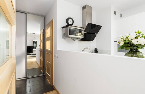 Stare Miasto District Apartment | Cozy Poznan Apartment by Renters