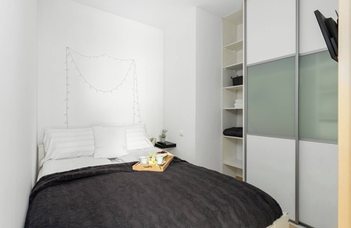 Stare Miasto District Apartment | Cozy Poznan Apartment by Renters
