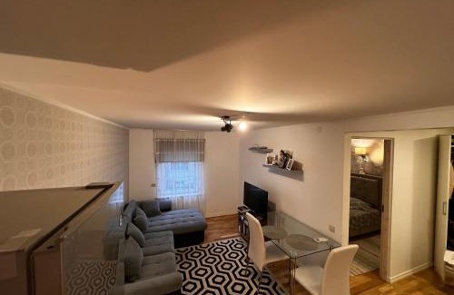 Voru Apartment | Cozy private apartment WiFi 1BR Sleeps 4 great Central Location