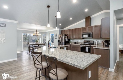 Wasilla House | Cozy ranch retreat!