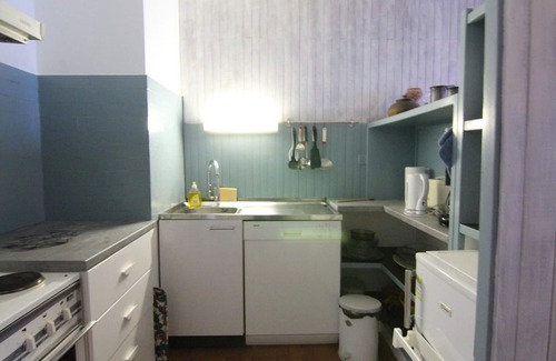 Cognet Apartment | Cozy Studio for 4 with Ski Access, Balcony & Ski Locker - L'Alpe d'Huez