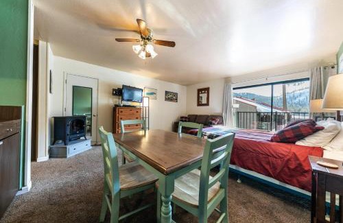 Truckee House | Cozy Studio w/Partial Lake view #224 at Donner Lake Village