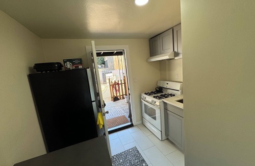 Lemon Grove Apartment | Cozy studio with AC and WiFi in charming La Mesa