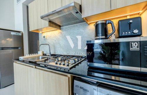 Jumeira 3 Apartment | Cozy Studio with City View