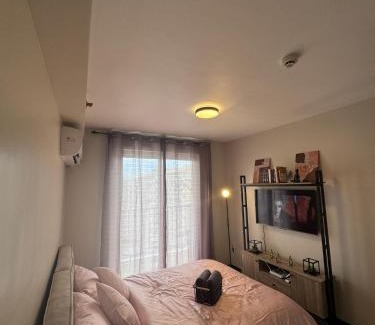 Lapu-Lapu Apartment | Cozy Studio with Pool & Balcony near Mactan Airport
