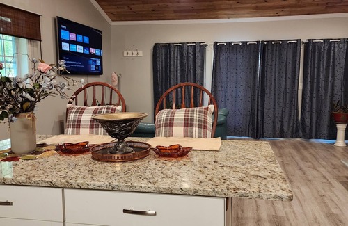 Appling Apartment | Cozy Studio with Vaulted Ceiling near Augusta, GA