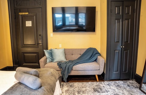 Central New York City Apartment | Cozy Two-Bedroom at The Historic Mansfield Residence