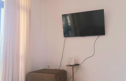 Vake-Saburtalo Bed & Breakfast | Cozy Villa In The Suburbs