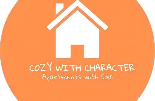 Bonnington Apartment | Cozy with Character Logie Green Central Main Door Flat
