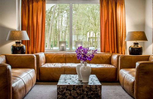 Oisterwijk Hotel | Cozy Woodland Getaway with Scenic Views and Access to Peaceful Forest Paths
