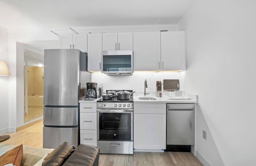 Atlantic City Apartment | CozySuites Modern Studio Condo at Showboat #28