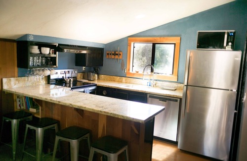 Bear Valley Condo | Creekside Bear DennBeautifully newly remodeled condo close to everything!