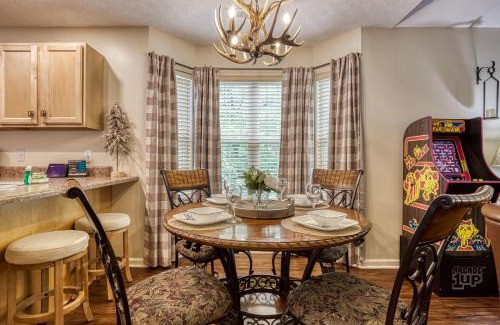 Gatlinburg - Pigeon Forge House | Creekside Cottage