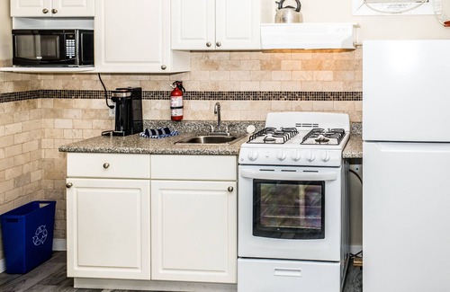 East Kootenay Hotel | Crescent Motel