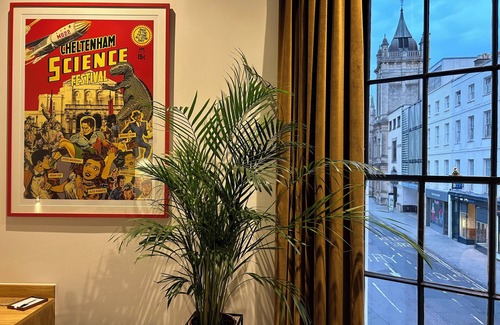 Cheltenham Apartment | Crescent Place by Mansley