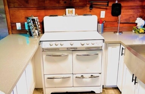 Crestline House | Crestline Cabin: Close to Lake Gregory