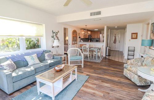 Butler Beach House | Creston House 11B