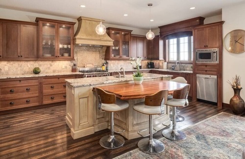 Calgary House | "Crestridge Mansion" 5BR Home w/Pool Table!