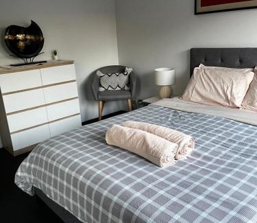 Cronulla Apartment | Cronulla Beach Elanora Gardens