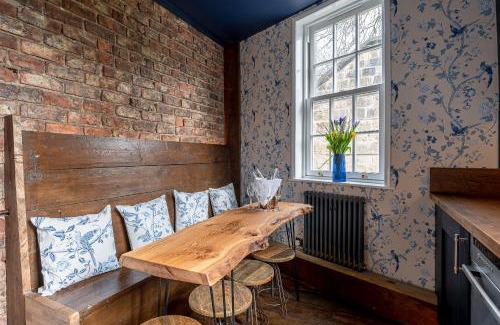 York Apartment | Crookback House