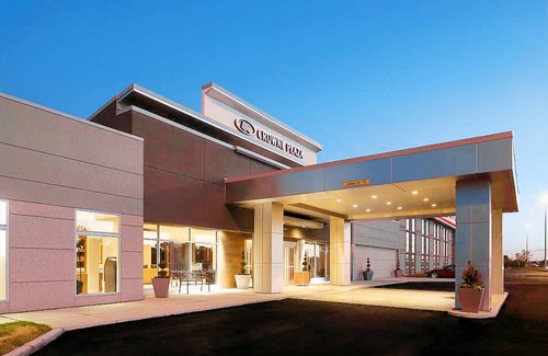 Burr Ridge Hotel | Crowne Plaza Chicago SW - Burr Ridge, an IHG Hotel
