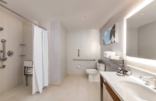 Downtown Seattle Hotel | Crowne Plaza Seattle - Downtown by IHG