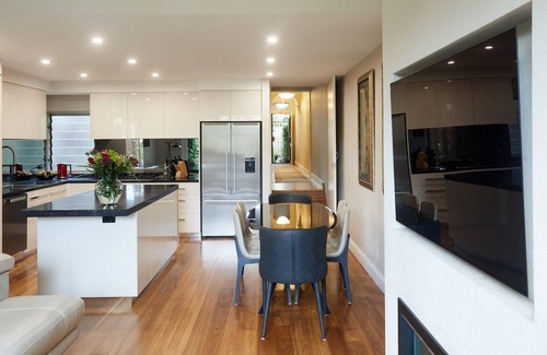 Crows Nest House | Crows Nest - ER125 - Ernest Street - Stylish 3BR Home with Garden Garage Steps from Crows Nest Dining