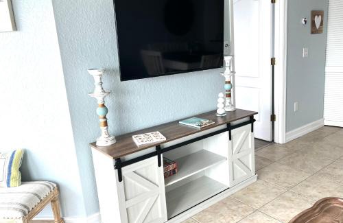 Treasure Island Apartment | Crystal Palms Resort Treasure Island Penthouse Unit 603