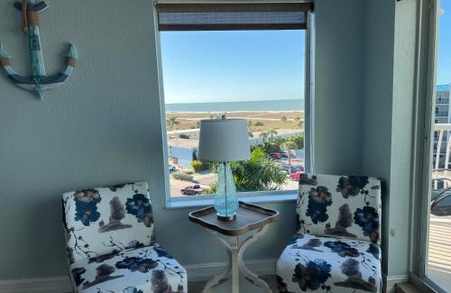 Treasure Island Apartment | Crystal Palms Resort Treasure Island Penthouse Unit 603