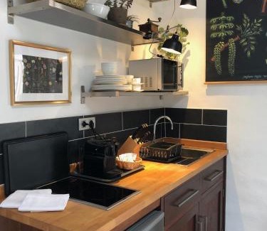 Tiagua Apartment | Cuarto Botánico Studio - Shared Pool - Central Island Location - 10 mins drive to Famara and La Santa