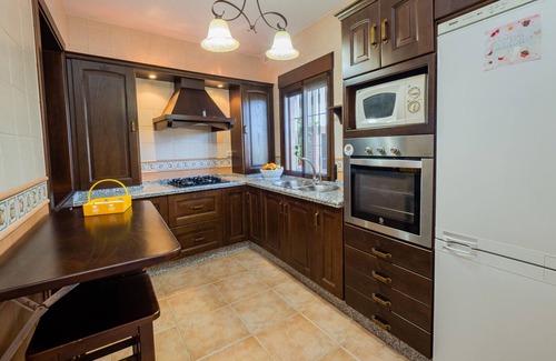 Alhaurin el Grande Cottage | Cubo's Casa Los Pacificos /free wifi /private pool
