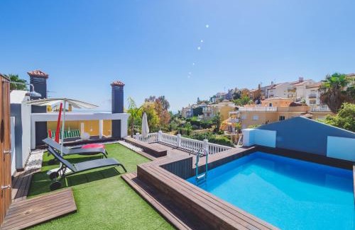 Monte Sancha Villa | Cubo's Gibralfaro House Center